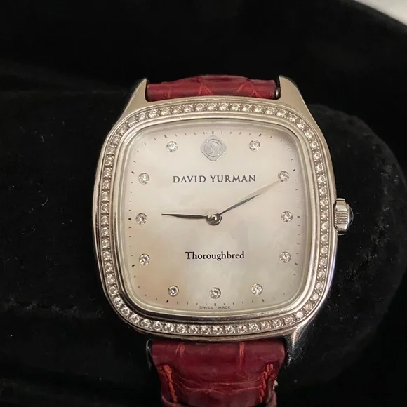 David Yurman Thoroughbred watch with original leather case and box. Pre_owned_luxury_watch_David_Y  main image 3